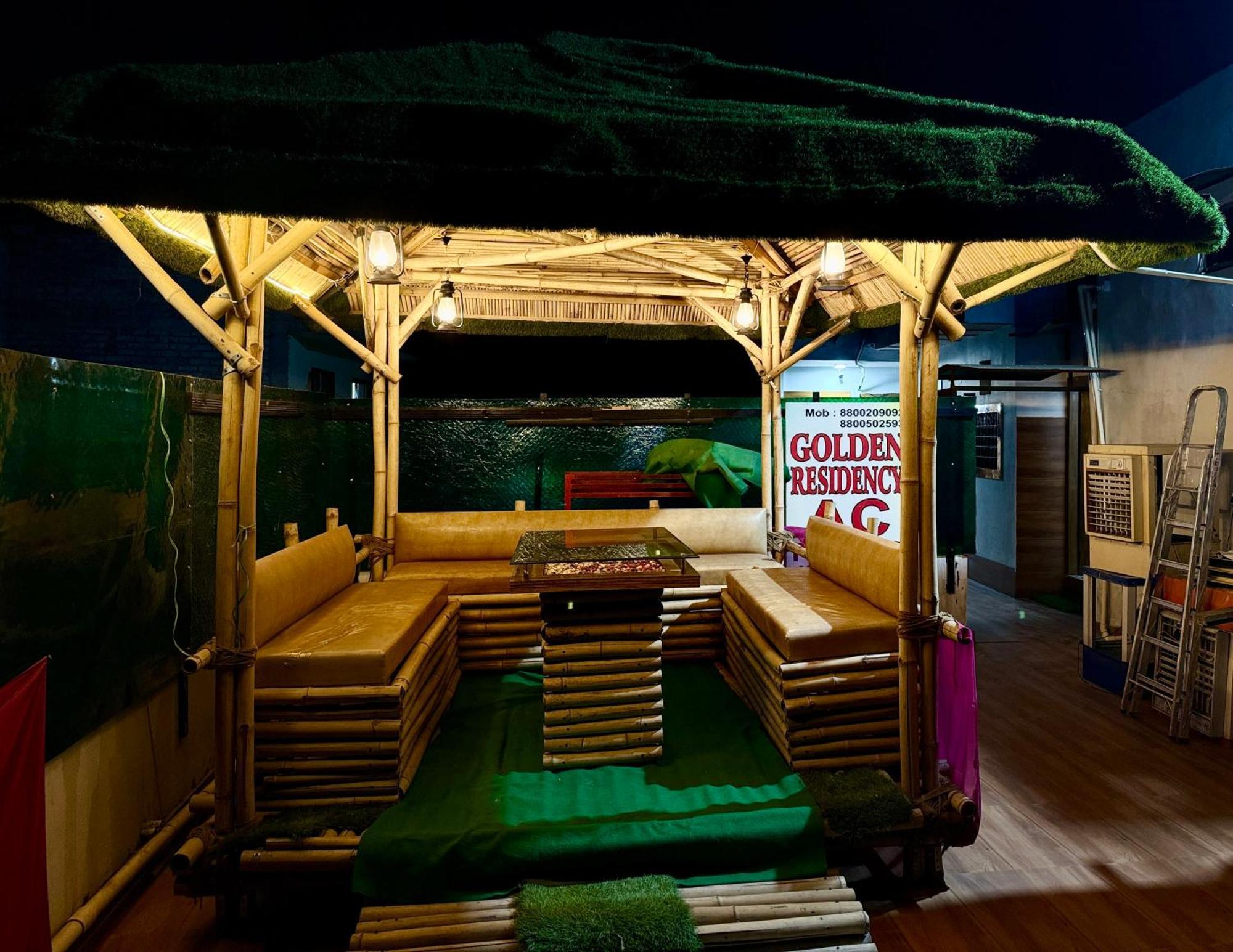 Golden Residency Hotel New Delhi Bagian luar foto
